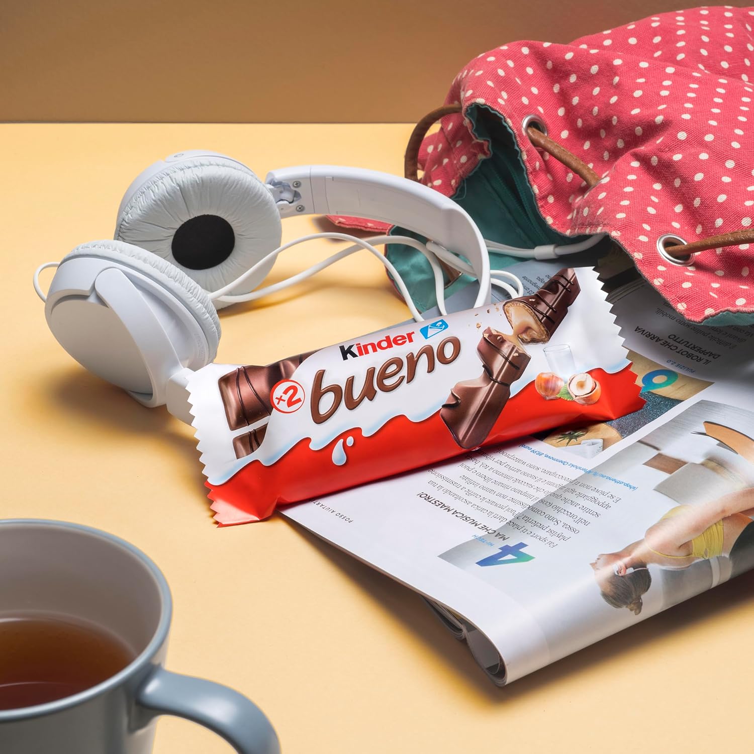 Kinder Bueno - Fine Gaufrette Enrobée de Chocolat au Lait avec un Coeur Lait et Noisettes - Goûter Fondant et Croustillant - Format à partager- 30 x 2 Barres (43g)